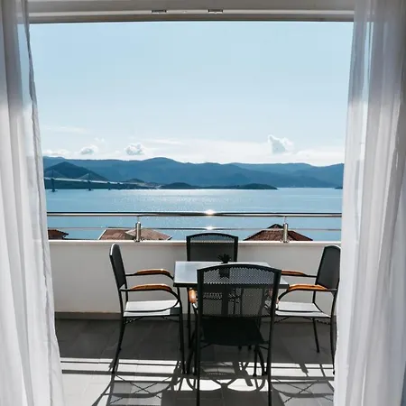 In With Balcony, Air Conditioning, Wifi, Washing Machine 4252-4 *