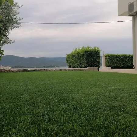 In With Balcony, Air Conditioning, Wifi, Washing Machine 4252-4 Апартаменты *